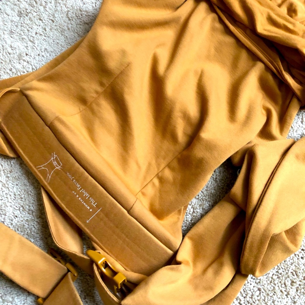 Lalabu Kerier Camel color like new condition